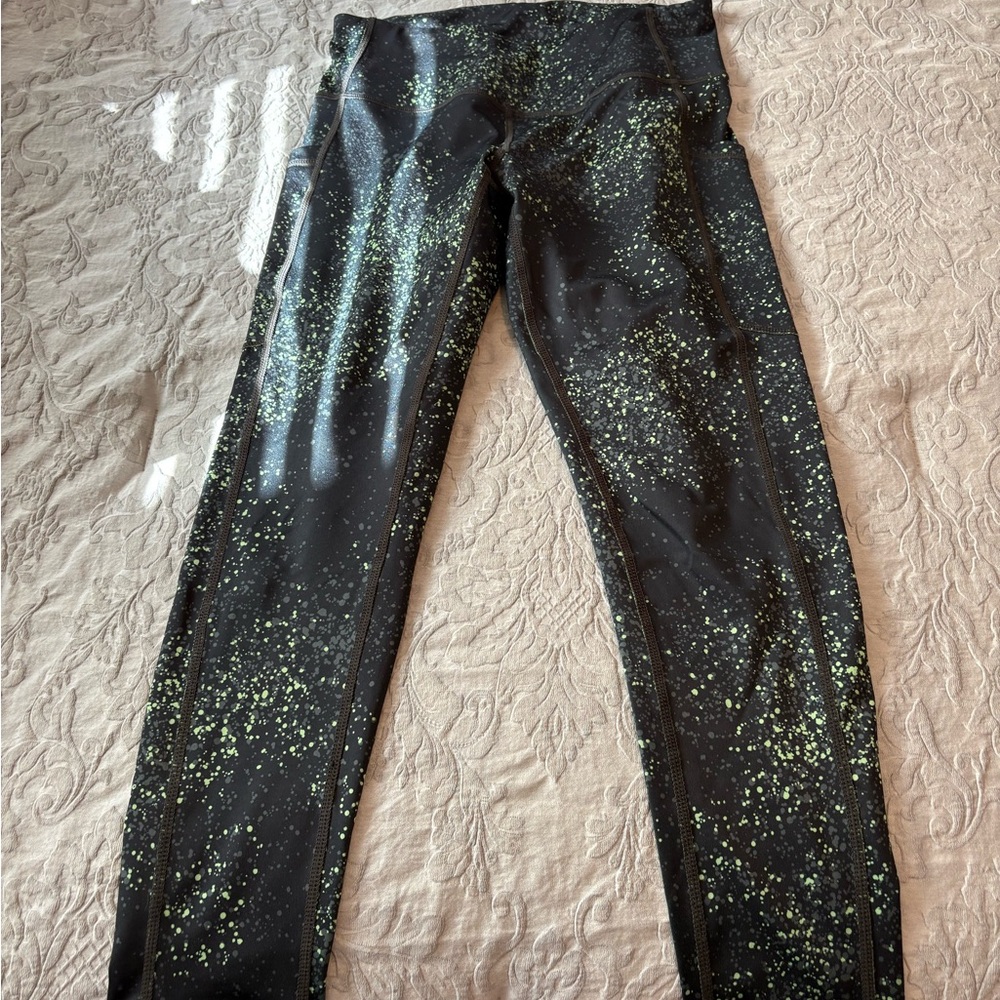 Zella Black and Green Speckled leggings